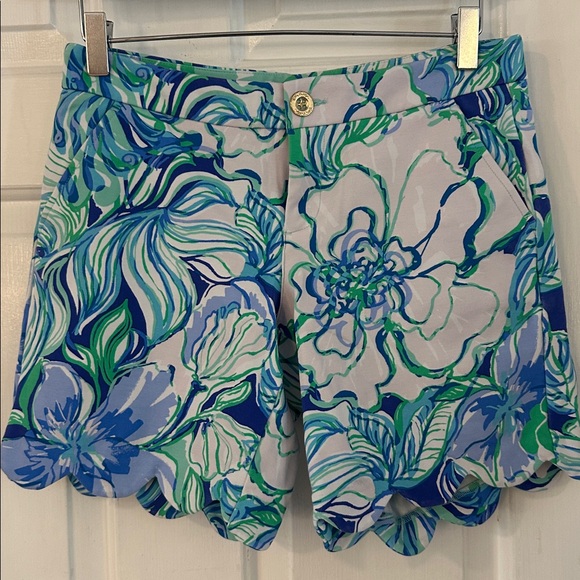 Women’s Lilly Pulitzer Blue Peri Lapis Lanterns" print Shorts Size 2 - Picture 2 of 8
